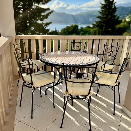 Apartamento Romana Iii Omiš